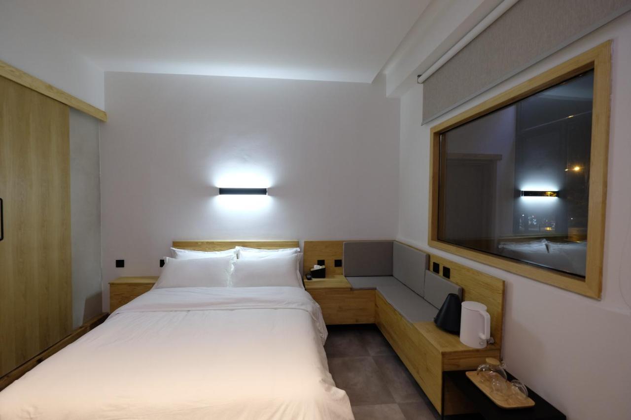 Dali Loft Travelling With Hostel Eksteriør billede